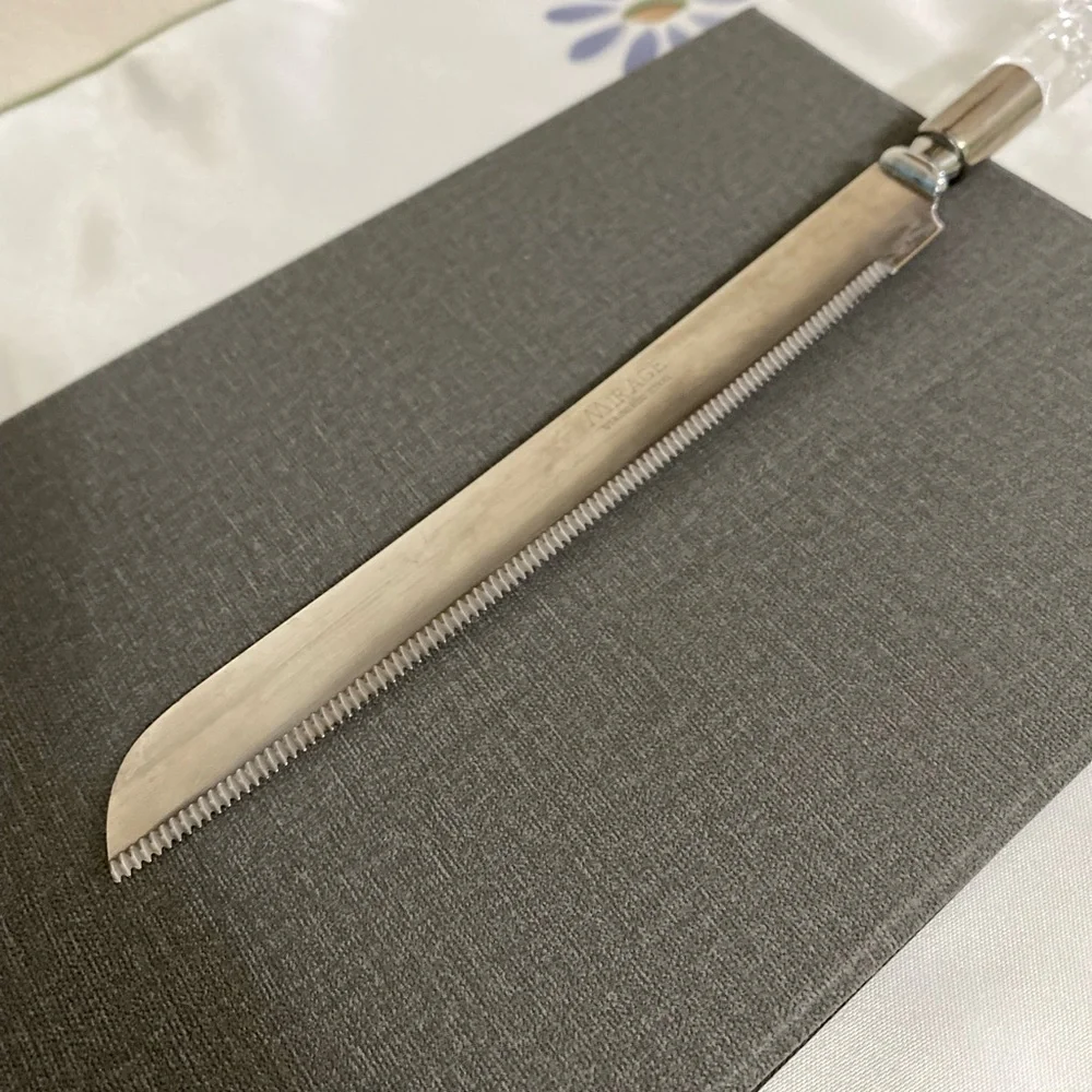 Mirage Stainless Steel Serrated Knife in Silver